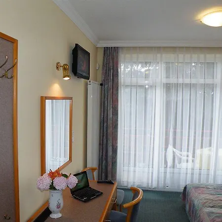 Rideg Apartment *