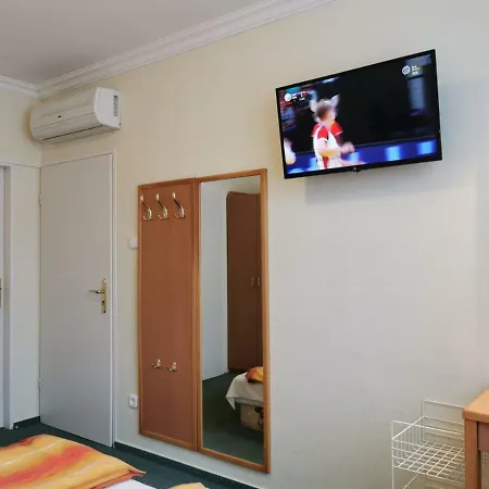 Rideg Apartment