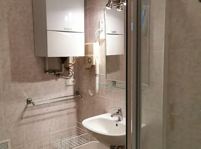 Rideg アパート ヘーヴィーズ